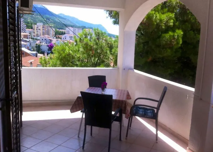 R&b Radalj * Makarska