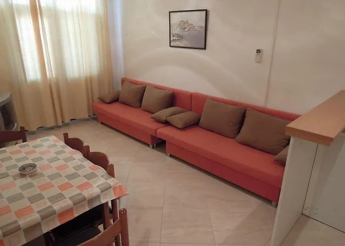 R&b Radalj * Makarska