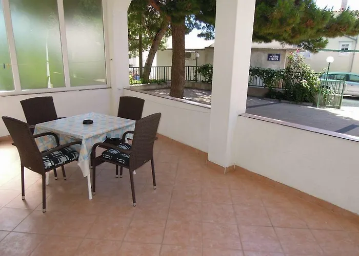 R&b Radalj * Makarska