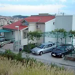R&b Radalj Apartment