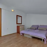 Apartment R&b Radalj *