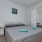Apartment R&b Radalj *