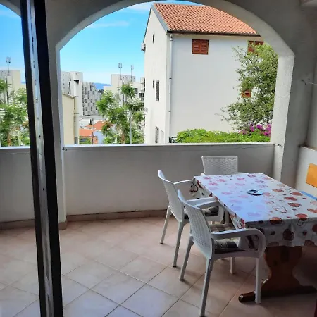 R&b Radalj Apartman *