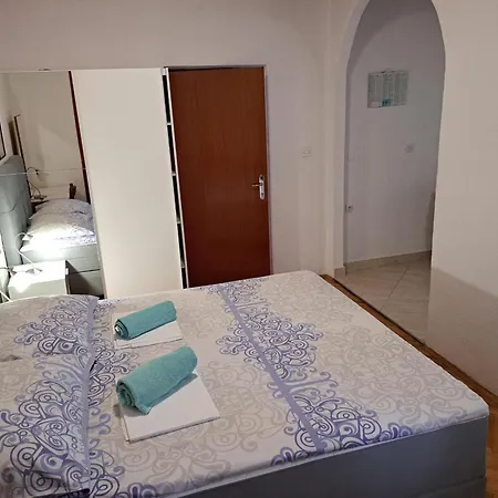 R&b Radalj Apartman *