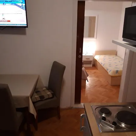 R&b Radalj Apartment Makarska