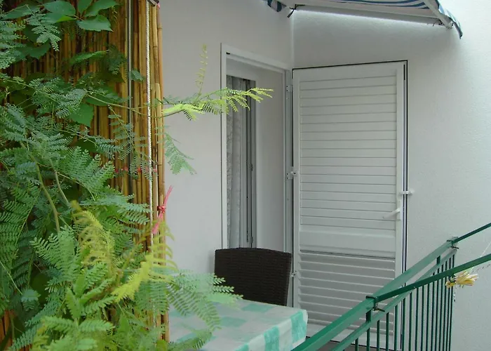 R&b Radalj Apartment