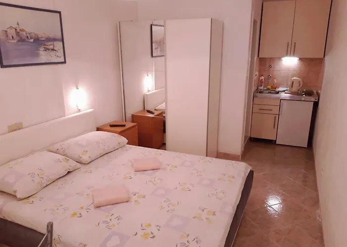 R&b Radalj * Makarska