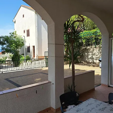 R&b Radalj * Makarska