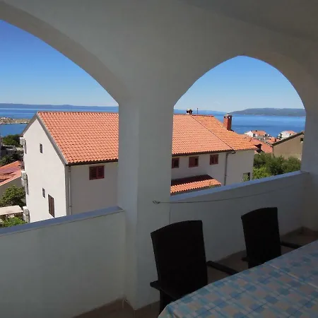 R&b Radalj Apartment