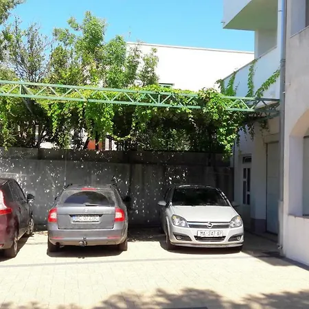 R&b Radalj Apartamento