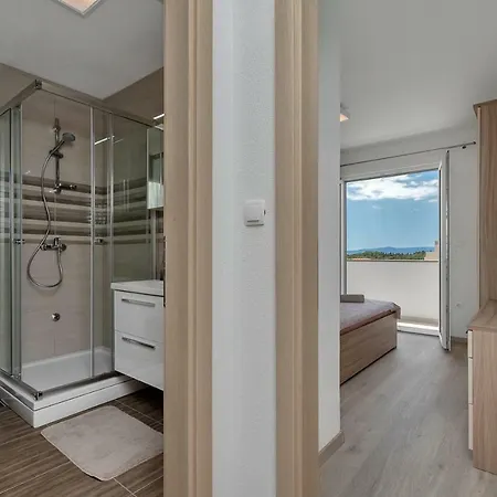 R&b Radalj Apartament *